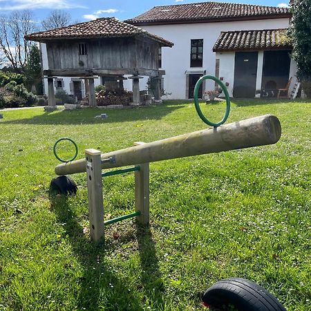 בית הארחה Villanueva de Pria 	La Ribera De Pria מראה חיצוני תמונה