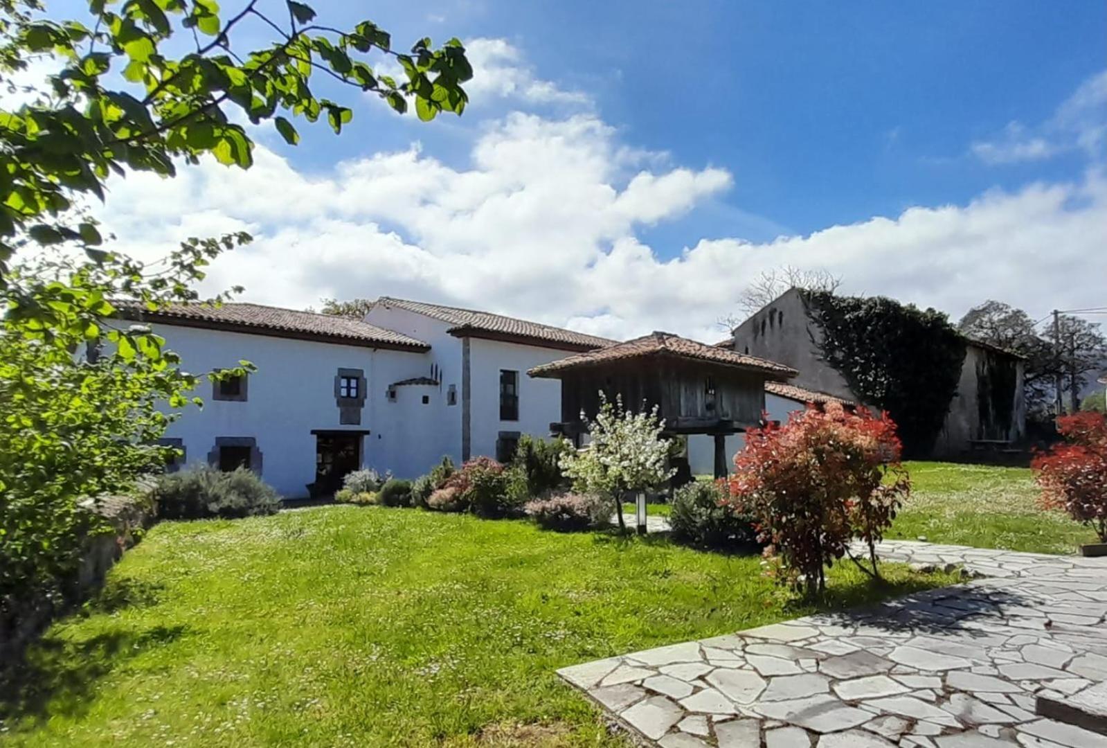 בית הארחה Villanueva de Pria 	La Ribera De Pria מראה חיצוני תמונה